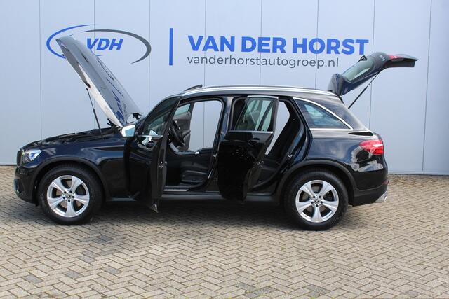 Mercedes-Benz GLC-KLASSE 250-211pk 4MATIC 'Premium'. AUTOMAAT ! Nette 4-wiel aangedreven wagen, trekgewicht 2.400kg ! Autm. airco, navigatie, telefoonvoorb., camera, comfortstoelen, elektr. achterklep, elektr. trekhaak, metallic lak, LM wielen, LED verlichting, etc, etc.