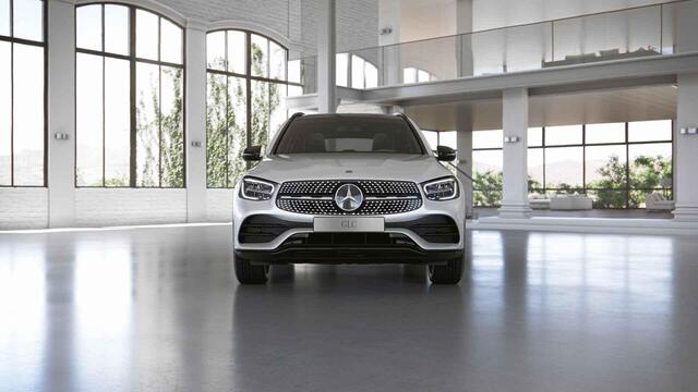 Mercedes-Benz GLC-KLASSE 300e 4MATIC Business Solution AMG | Night | Stoelverwarming | Achteruitrijcamera | Dakrails |