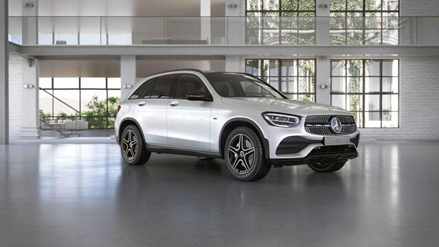 Mercedes-Benz GLC-KLASSE 300e 4MATIC Business Solution AMG | Night | Stoelverwarming | Achteruitrijcamera | Dakrails |