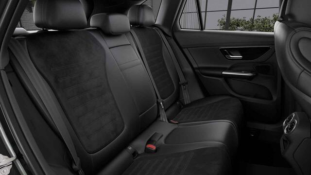 Mercedes-Benz GLC-KLASSE 300e 4MATIC AMG Line | Panoramadak | Trekhaak | Techniek pakket | Premium |