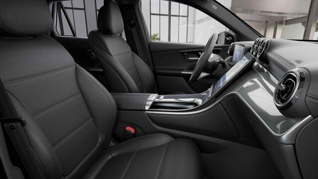Mercedes-Benz GLC-KLASSE 300e 4MATIC Luxury Line | Stoelkoeling | Winter pakket | Zwarte hemel |