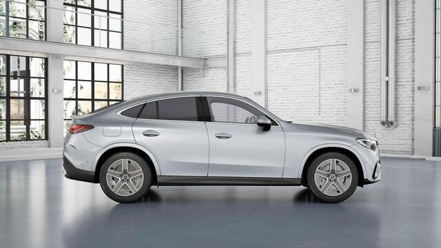 Mercedes-Benz GLC-KLASSE Coupé 300e 4MATIC AMG Line | Verwarmd stuur | Getint glas | Sfeerverlichting |