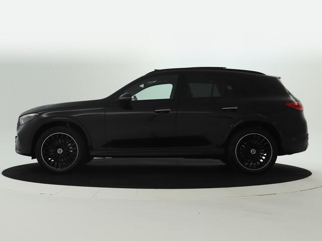 Mercedes-Benz GLC-KLASSE 400e 4-MATIC AMG-line | Premium Pakket | Night Pakket | Trekhaak | Panorama Schuif/Kanteldak | Digital Light | Memory Seats | Distronic | Inclusief 24 maanden MB Certified garantie voor Europa.