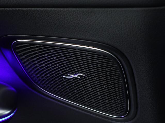 Mercedes-Benz GLC-KLASSE 400e 4-MATIC AMG-line | Premium Pakket | Night Pakket | Trekhaak | Panorama Schuif/Kanteldak | Digital Light | Memory Seats | Distronic | Inclusief 24 maanden MB Certified garantie voor Europa.
