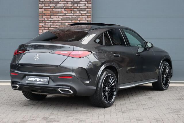 Mercedes-Benz GLC-KLASSE Coupé 300 4MATIC AMG Line Aut9 | Panoramadak | Distronic Pro | Trekhaak | Verwarmd Stuurwiel | Surround Camera | Memory | Nightpakket | Sfeerverlichting |