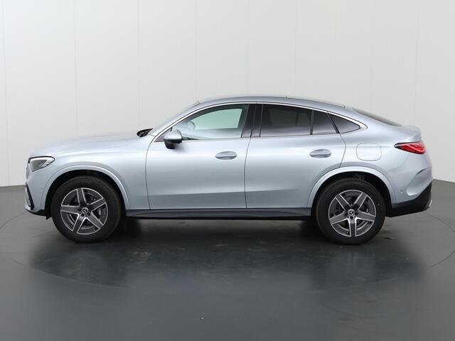 Mercedes-Benz GLC-KLASSE Coupé 300e 4MATIC AMG Line | Verwarmd stuur | Getint glas | Sfeerverlichting |