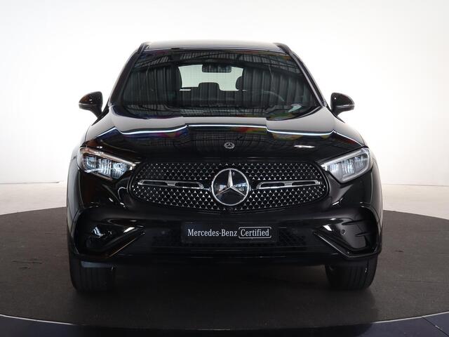 Mercedes-Benz GLC-KLASSE 300e 4MATIC AMG Line | AMG | Panoramadak | trekhaak | 360 camera | Night pakket | Winter pakket |