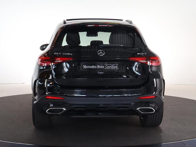 Mercedes-Benz GLC-KLASSE 300e 4MATIC AMG Line | AMG | Panoramadak | trekhaak | 360 camera | Night pakket | Winter pakket |