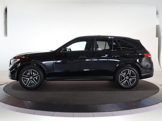 Mercedes-Benz GLC-KLASSE 300e 4MATIC AMG Line | AMG | Panoramadak | trekhaak | 360 camera | Night pakket | Winter pakket |