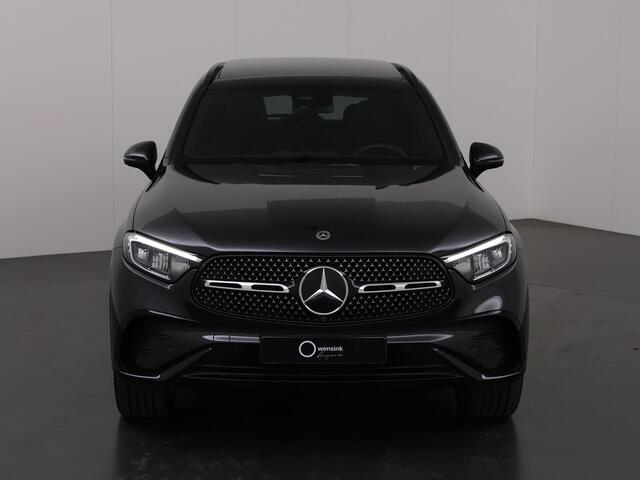 Mercedes-Benz GLC-KLASSE 300e 4MATIC AMG Line | AMG | Panoramadak | Treeplanken | Trekhaak | 360* camera