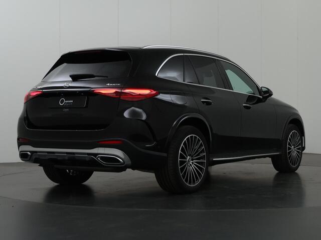 Mercedes-Benz GLC-KLASSE 300e 4MATIC AMG Line | Apple Carplay/Android Auto | Trekhaak | Panoramadak | 360 camera | Sfeerverlcihting | DAB | Cruise control Adaptief |