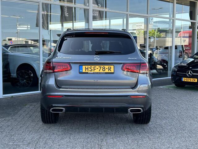 Mercedes-Benz GLC-KLASSE 300e 4MATIC AMG | Panoramadak | Distronic