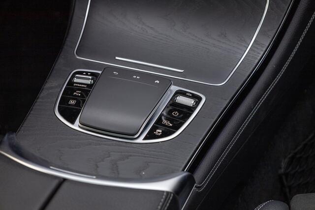 Mercedes-Benz GLC-KLASSE 300e 4MATIC Business Solution AMG | Panoramadak |