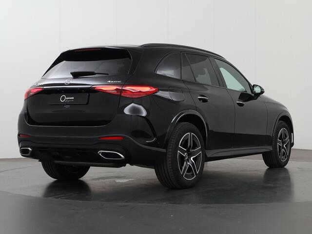 Mercedes-Benz GLC-KLASSE 300e 4MATIC AMG Line | Panoramadak | Trekhaak | Night pakket | Winter pakket |