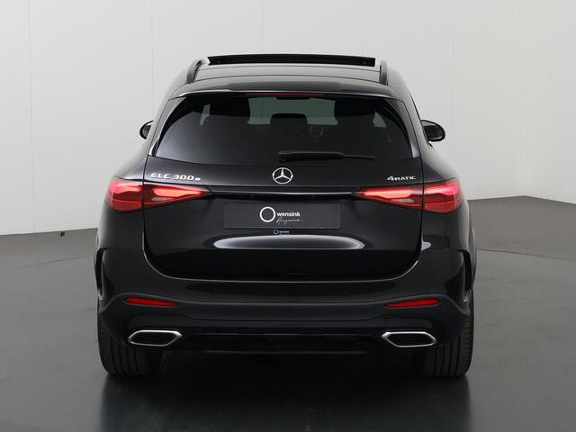 Mercedes-Benz GLC-KLASSE 300e 4MATIC AMG Line | Panoramadak | Trekhaak | Night pakket | Winter pakket |