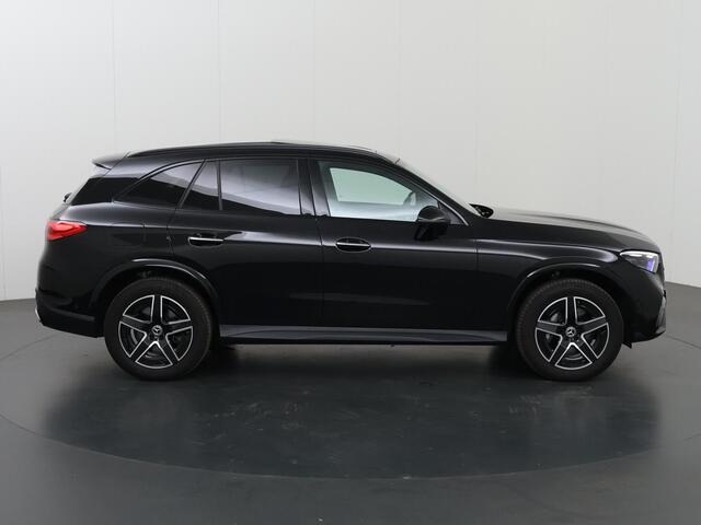 Mercedes-Benz GLC-KLASSE 300e 4MATIC AMG Line | Panoramadak | Trekhaak | Night pakket | Winter pakket |
