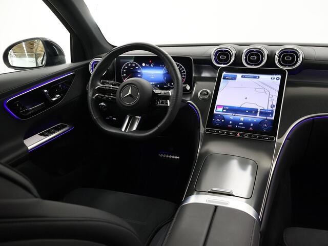 Mercedes-Benz GLC-KLASSE 300e 4MATIC AMG Line | Panoramadak | Trekhaak | Night pakket | Winter pakket |