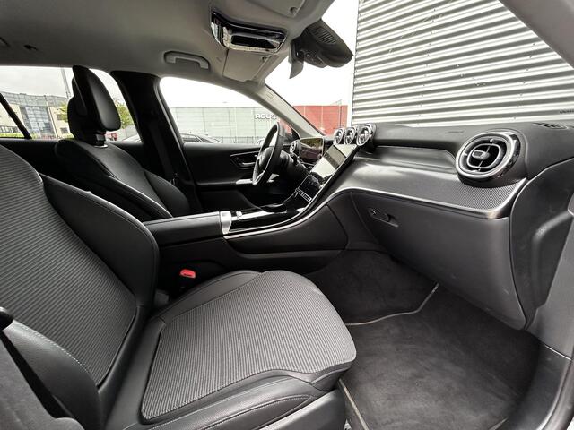 Mercedes-Benz GLC-KLASSE 300e 4MATIC Luxury Line | Trekhaak | Memory | Voorstoelen verwarmd