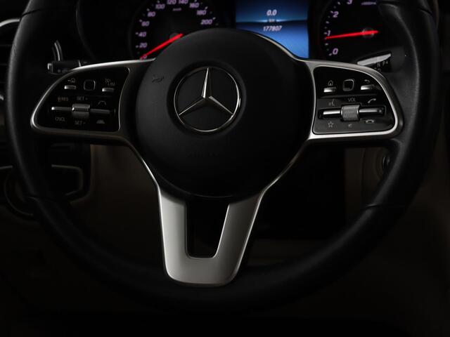 Mercedes-Benz GLC-KLASSE 200 Business Solution Limited | Panoramadak | Leder | Stoelverwarming | Adaptive cruise | Trekhaak | Camera | Carplay