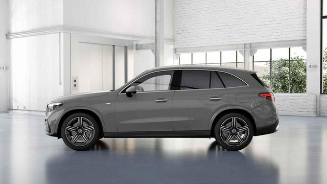 Mercedes-Benz GLC-KLASSE 400e 4MATIC Sport Edition | Panoramaschuifdak | Premium Pakket | Trekhaak | Matrix Led