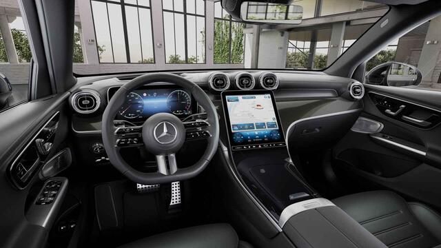 Mercedes-Benz GLC-KLASSE 300e 4MATIC Sport Edition | Panoramaschuifdak | AIRMATIC | Techniekpakket | Premium plus | Night | Trekhaak | Head-up display