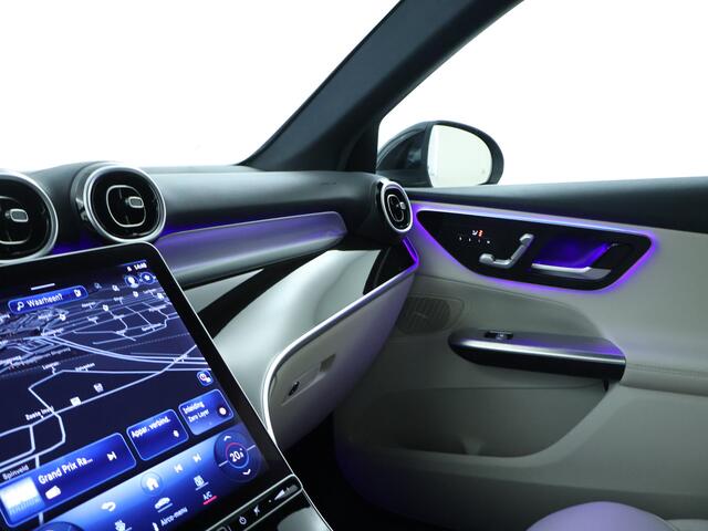 Mercedes-Benz GLC-KLASSE 300 e | Achteruitrijcamera | Distronic | Leder | Elektrische Stoelen | Inclusief 24 maanden MB Certified garantie voor Europa.