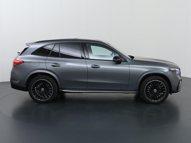Mercedes-Benz GLC-KLASSE 300e 4MATIC AMG Line | Night | Panoramadak | Burmester 3D | Memory | Trekhaak | 20" lichtmetalen velgen | Sfeerverlichting |
