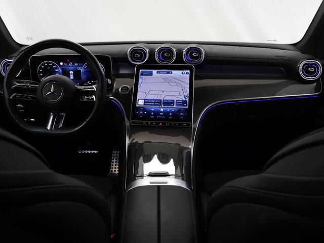 Mercedes-Benz GLC-KLASSE 300e 4MATIC AMG Line | Night | Panoramadak | Burmester 3D | Memory | Trekhaak | 20" lichtmetalen velgen | Sfeerverlichting |