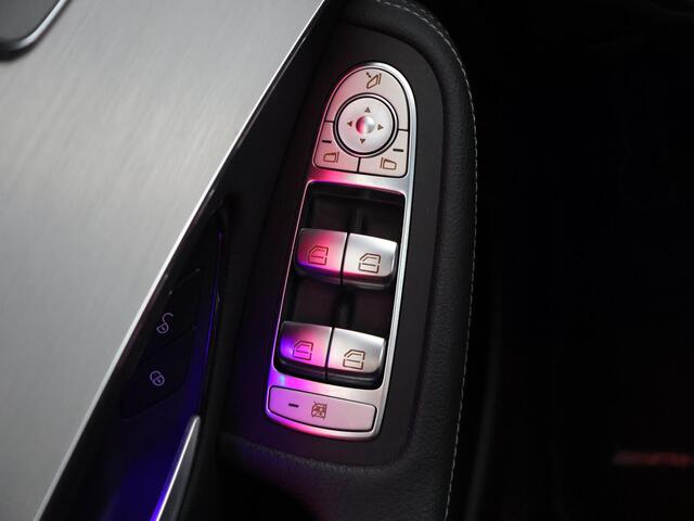 Mercedes-Benz GLC-KLASSE 300e 4MATIC Business Solution AMG | Panoramadak | Burmester | Trekhaak | Keyless | Widescreen | Sfeerverlichting | Stoelverwarming |