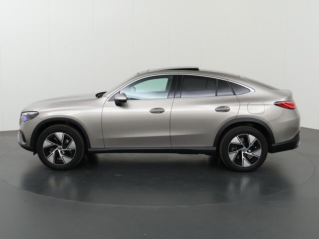 Mercedes-Benz GLC-KLASSE Coupé 300e 4MATIC Luxury Line | Rij-assistentiepakket Plus | 360 Camera | Digital light | Stuurverwarming | 19" Velgen