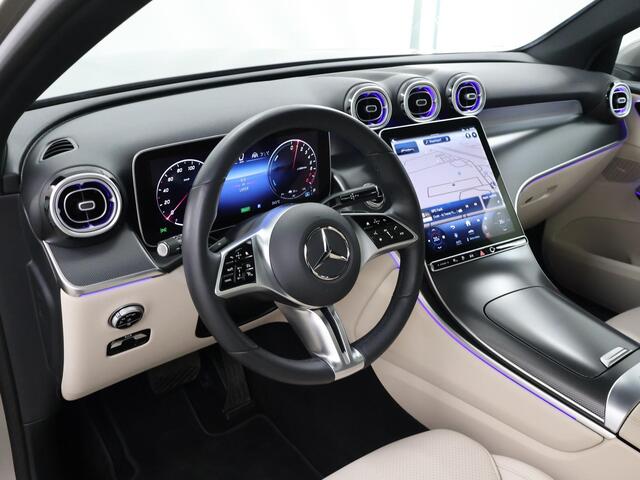Mercedes-Benz GLC-KLASSE Coupé 300e 4MATIC Luxury Line | Rij-assistentiepakket Plus | 360 Camera | Digital light | Stuurverwarming | 19" Velgen
