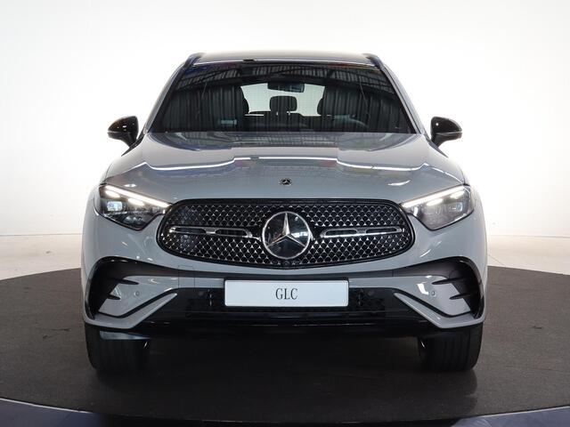 Mercedes-Benz GLC-KLASSE 300e 4MATIC Sport Edition | Night | Panoramadak | Memory stoelen | Sfeerverlichting | 360 camera | Digital light |