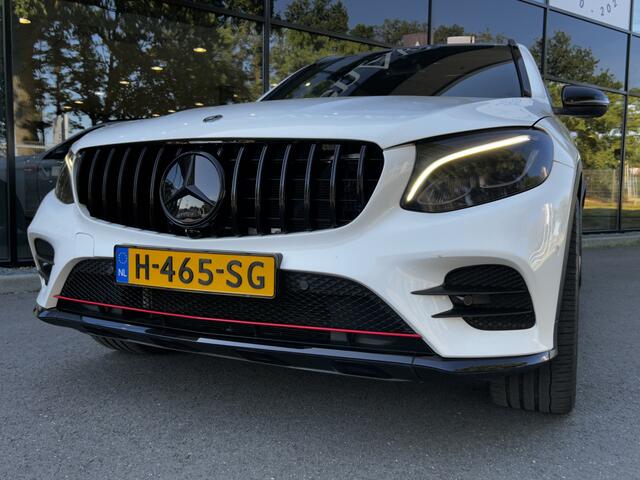 Mercedes-Benz GLC-KLASSE 250 AMG // Panoramadak // Trekhaak // 22 inch // AMG grille // Camera // Night pakket // Sfeerverlichting