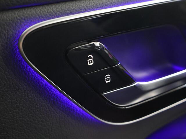 Mercedes-Benz GLC-KLASSE 300e 4MATIC Luxury Line | Memory | Stoelverwarming | Achteruitrijcamera | Sfeerverlichting |