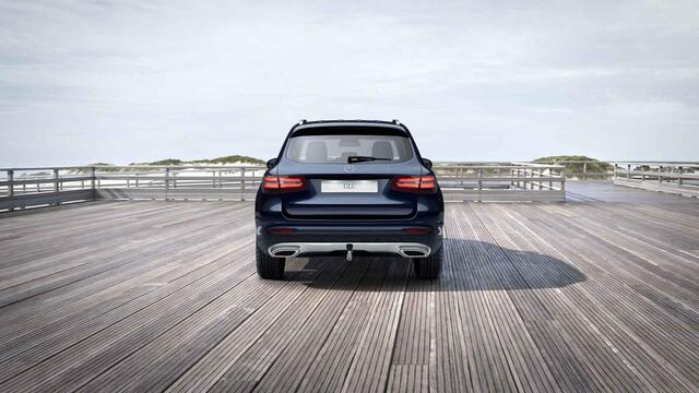 Mercedes-Benz GLC-KLASSE 220 d 4MATIC Business Solution | Panoramadak | Trekhaak | Achteruitrijcamera | Stoelverwarming |
