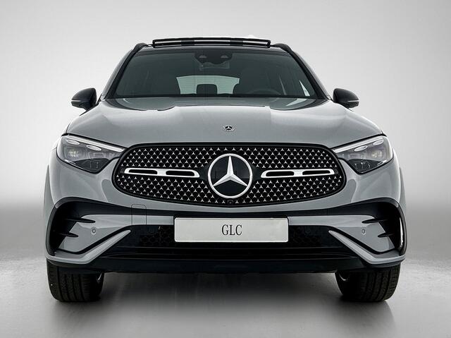 Mercedes-Benz GLC-KLASSE 400e 4MATIC AMG Line | Trekhaak | Nightpakket | AMG Premium Plus | Rijassistentiepakket Plus | Memorypakket | URBAN GUARD voertuigbescherming plus | KEYLESS GO-comfortpakket | Parkeerpakket met 360°-camera |