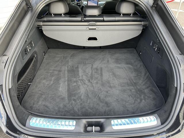 Mercedes-Benz GLC-KLASSE Coupé 300e 4MATIC AMG Line
