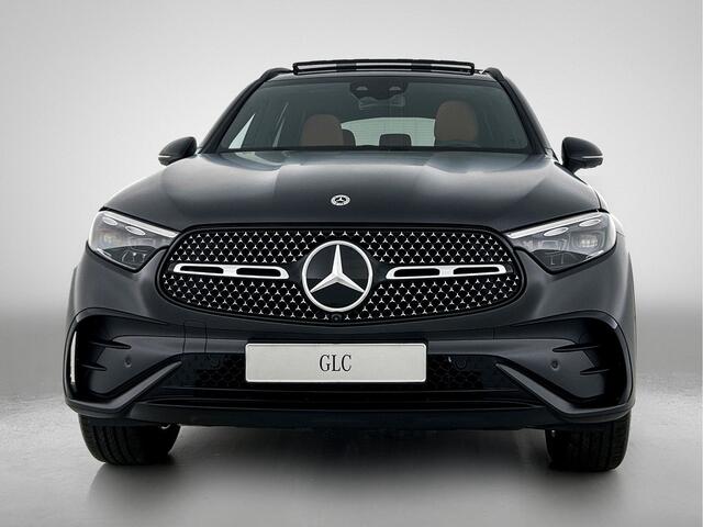Mercedes-Benz GLC-KLASSE 400e 4MATIC Sport Edition | AMG Premium Plus | Nightpakket | Techniekpakket met Airmatic | Trekhaak | Rijassistentiepakket Plus | Winter pakket | Magno matte lak |