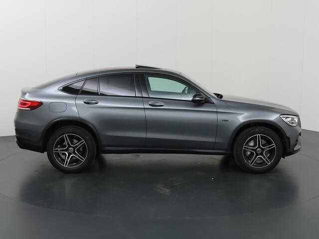 Mercedes-Benz GLC-KLASSE Coupé 300e 4MATIC Premium Plus | Navigatie | Parkeercamera | Stoelverwarming | Keyless Go |