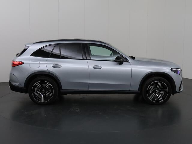 Mercedes-Benz GLC-KLASSE 300e 4MATIC AMG Line | Panoramadak | Night | Rijassistentiepakket | 20" lichtmetalen velgen | Sfeerverlichting |