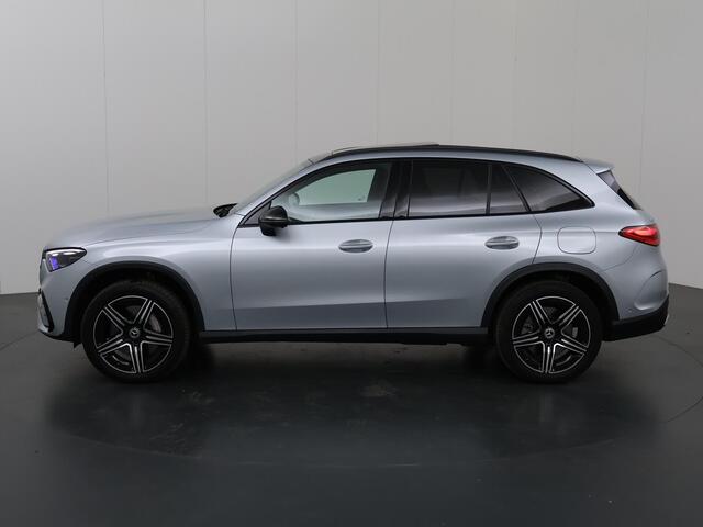 Mercedes-Benz GLC-KLASSE 300e 4MATIC AMG Line | Panoramadak | Night | Rijassistentiepakket | 20" lichtmetalen velgen | Sfeerverlichting |