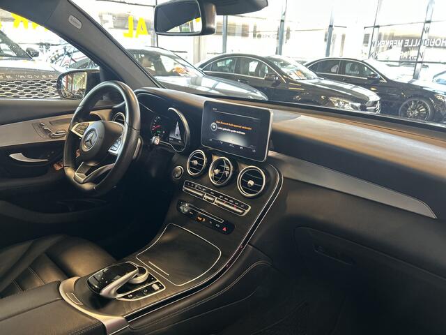 Mercedes-Benz GLC-KLASSE Coupé 250 4MATIC Premium Plus | Panoramadak | Origineel Nederlands | 360 Camera | Memory seats | Adaptief onderstel | Navigatie | Cruise control | Climate control | Stoelverwarming | Lederen bekleding