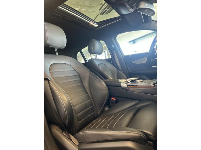 Mercedes-Benz GLC-KLASSE Coupé 250 4MATIC Premium Plus | Panoramadak | Origineel Nederlands | 360 Camera | Memory seats | Adaptief onderstel | Navigatie | Cruise control | Climate control | Stoelverwarming | Lederen bekleding