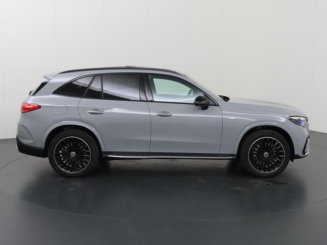 Mercedes-Benz GLC-KLASSE 300e 4MATIC AMG Line | Alpin grau MANUFAKTUR | Premium | 20 inch | Panoramadak | Trekhaak |