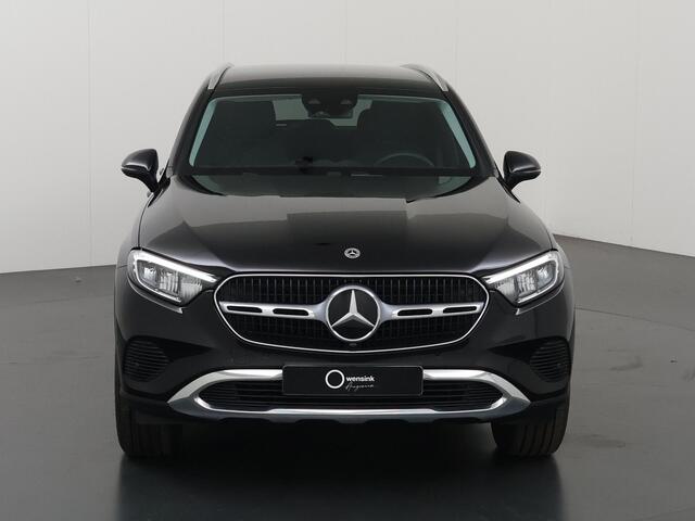 Mercedes-Benz GLC-KLASSE 300e 4MATIC Luxury Line | Rij assistentie pakket | Trekhaak | Getint glas |