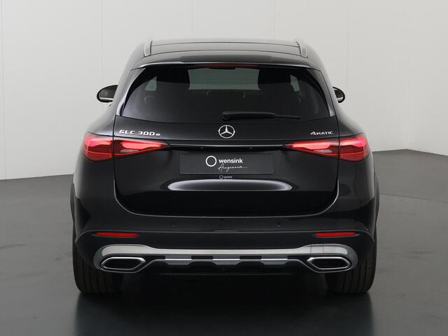 Mercedes-Benz GLC-KLASSE 300e 4MATIC Luxury Line | Rij assistentie pakket | Trekhaak | Getint glas |