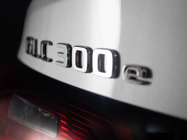 Mercedes-Benz GLC-KLASSE Coupé 300e 4MATIC AMG Line Panorama dak