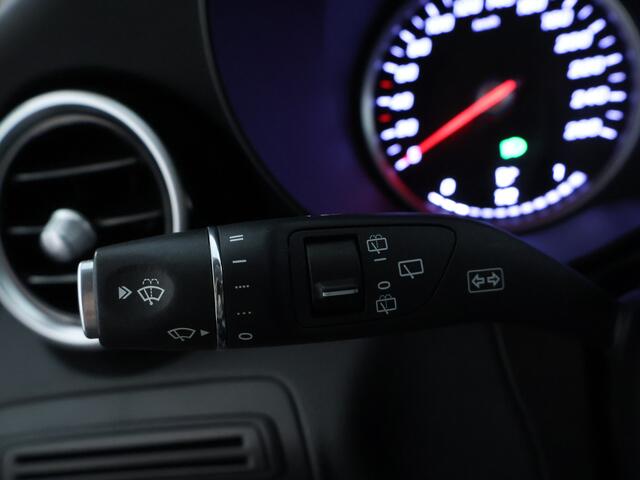 Mercedes-Benz GLC-KLASSE 200 Business Solution Limited | Trekhaak | Stoelverwarming | Cruise Control | Inclusief 24 maanden MB Certified garantie voor Europa.
