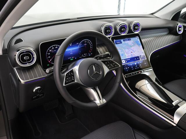Mercedes-Benz GLC-KLASSE 300e 4MATIC Luxury Line | Trekhaak | Panoramadak | Navigatie | Keyless Go |