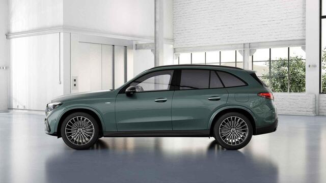 Mercedes-Benz GLC-KLASSE 300e 4MATIC Sport Edition | Panoramaschuifdak | Premium pakket | Trekhaak | Nightpakket | Dodehoekassistent | DIGITAL LIGHT | 20"AMG velgen |